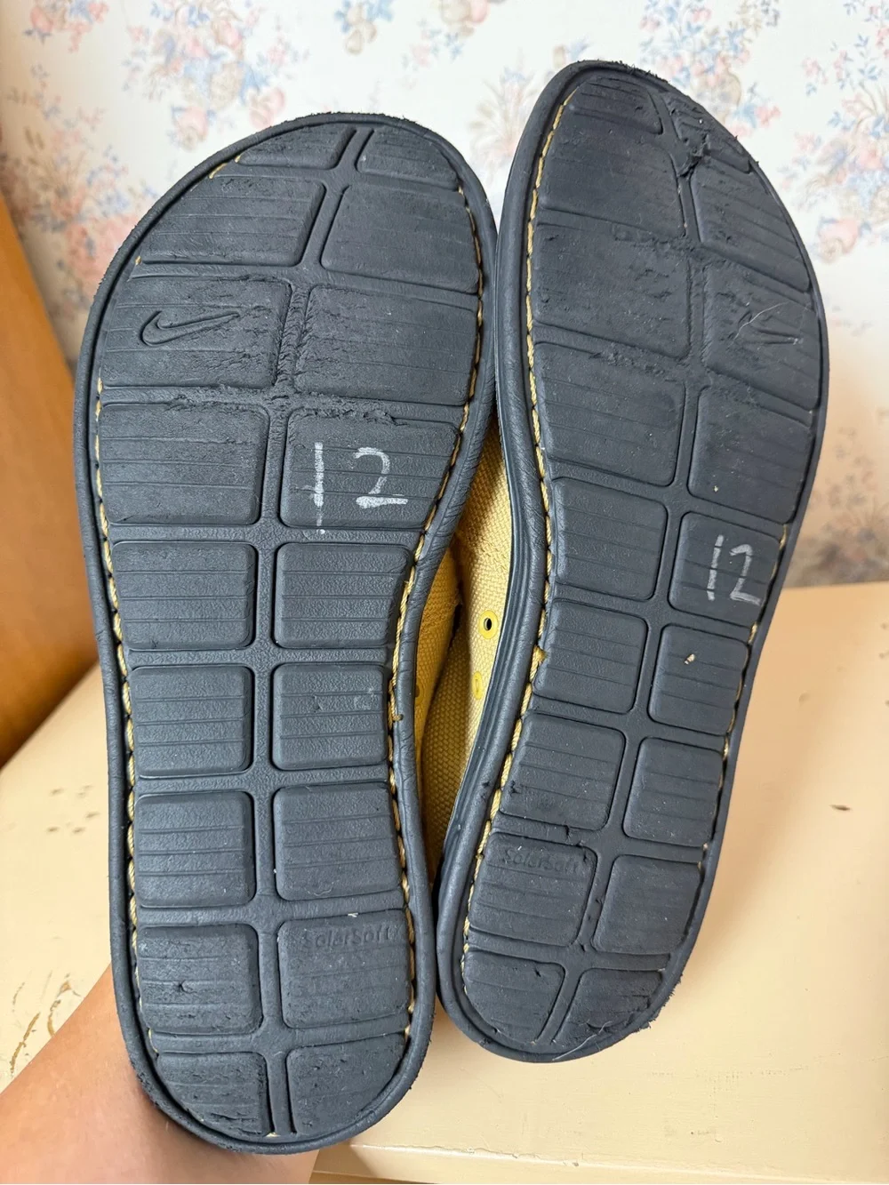 Nike Golf Solarsoft Grillroom Slip-On Shoes Tan Black Casual